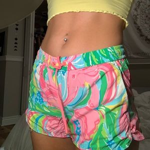 LILLY PULITZER LUXLETIC SHORTS